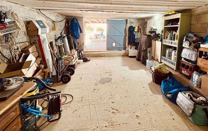 Image No.13-3 Bed House for sale