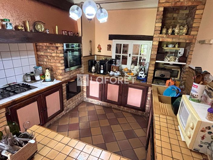 Image No.9-4 Bed House for sale