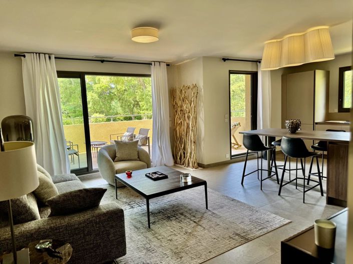 Image No.1-Appartement de 2 chambres à vendre à Grimaud
