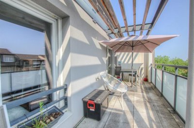 1 - Gex, Apartment