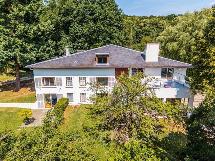 Image No.10-7 Bed House for sale