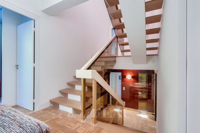 Image No.19-7 Bed House for sale