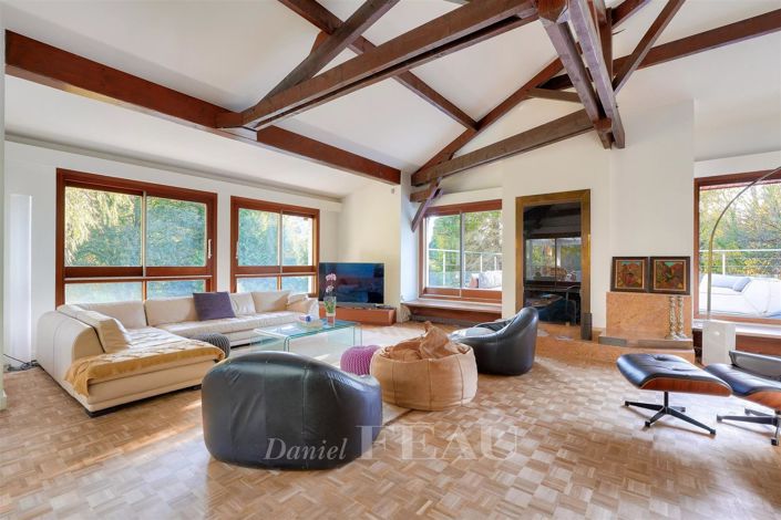 Image No.27-7 Bed House for sale