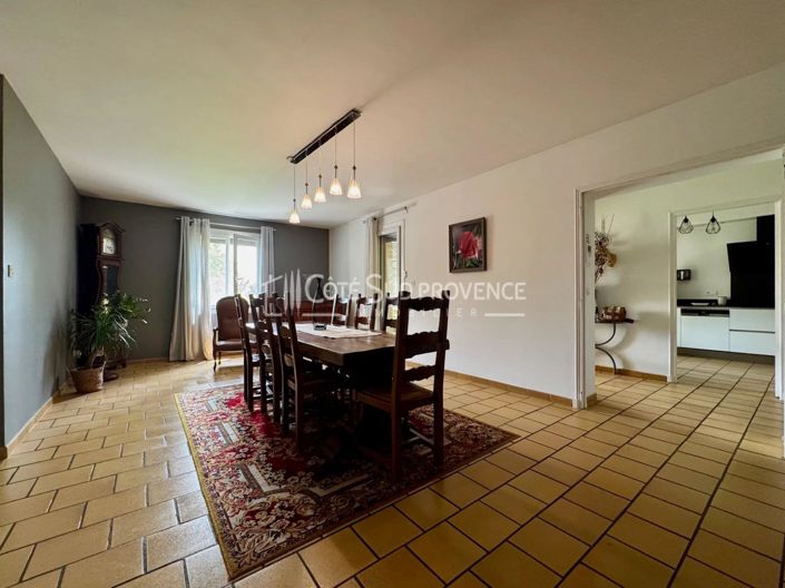 Image No.6-3 Bed House for sale