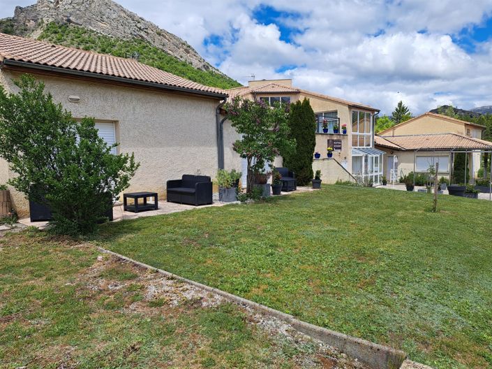 Image No.1-13 Bed House for sale