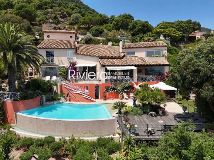 Image No.3-6 Bed House for sale