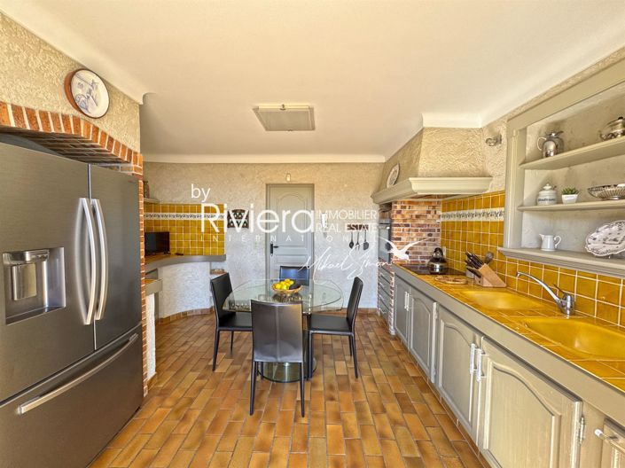 Image No.15-4 Bed House for sale