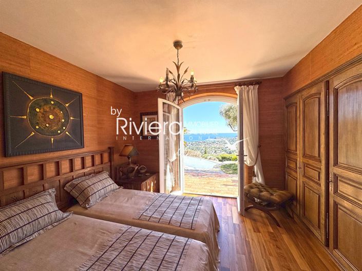 Image No.34-4 Bed House for sale