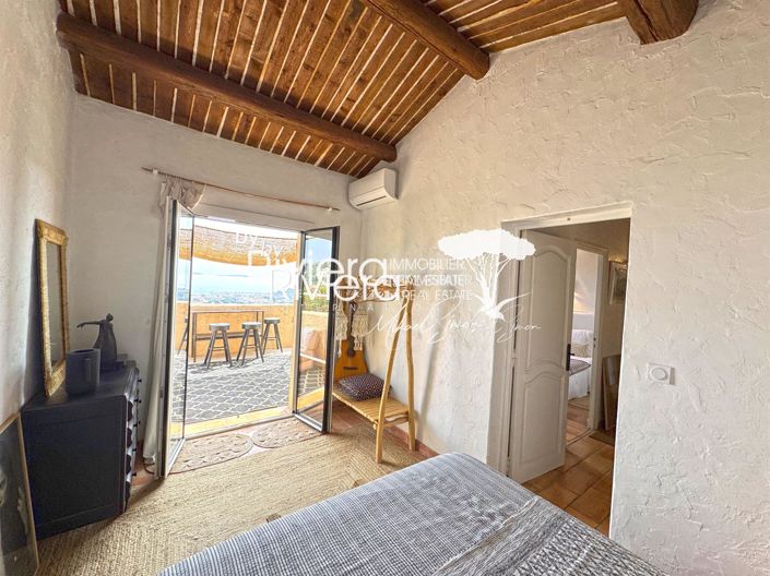 Image No.12-5 Bed House for sale