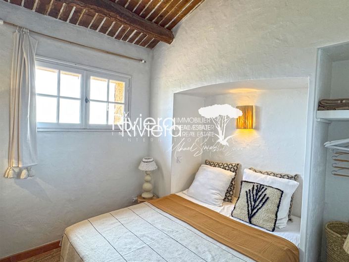 Image No.18-5 Bed House for sale