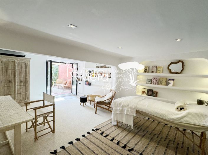 Image No.22-5 Bed House for sale