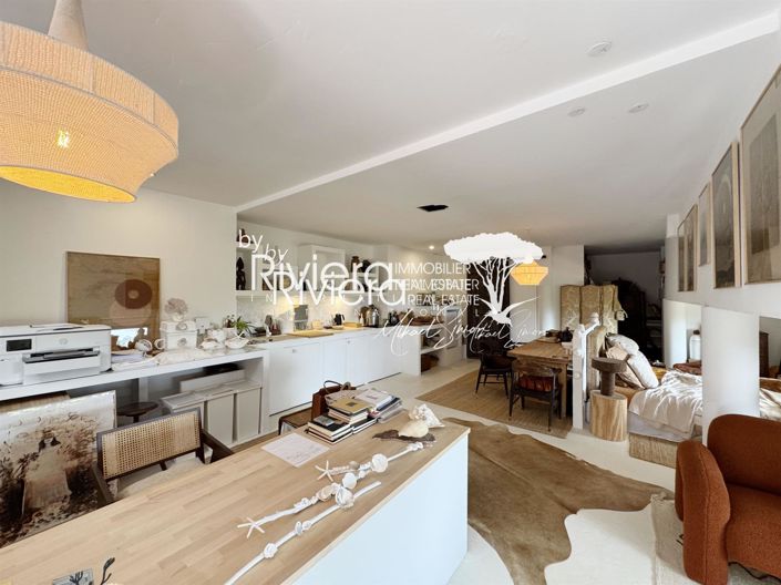 Image No.25-5 Bed House for sale