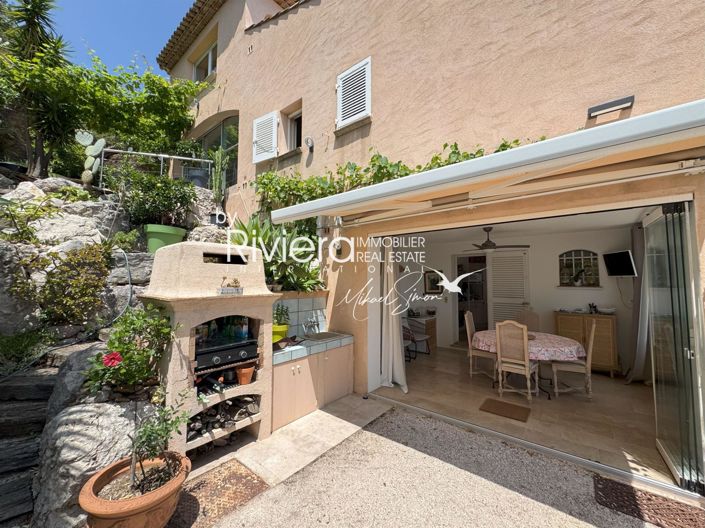 Image No.16-6 Bed House for sale