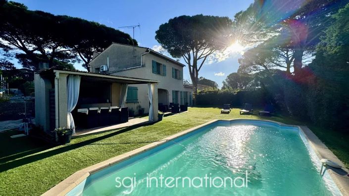 Image No.2-Maison de 4 chambres à vendre à Saint-Tropez