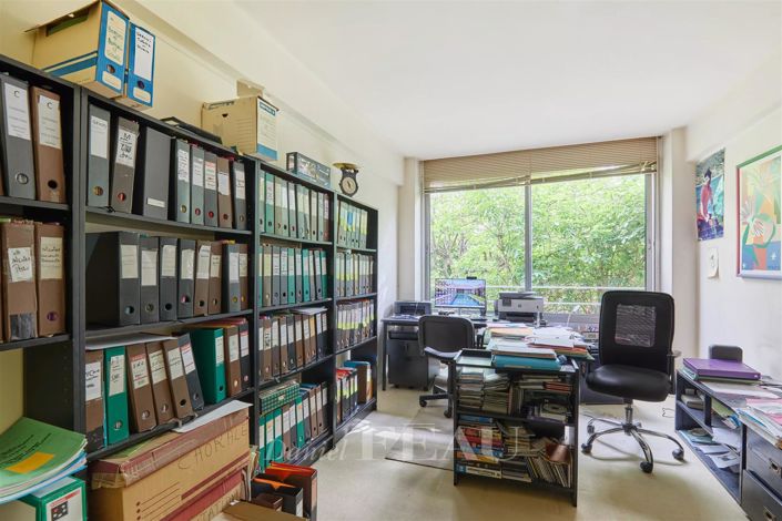 Image No.20-5 Bed Apartment for sale