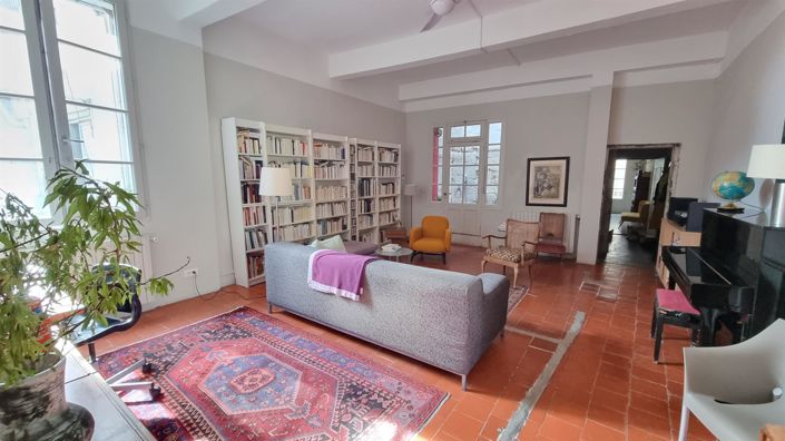 Image No.1-3 Bed House for sale