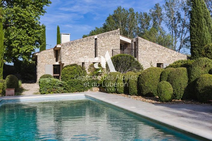 Image No.1-5 Bed House for sale