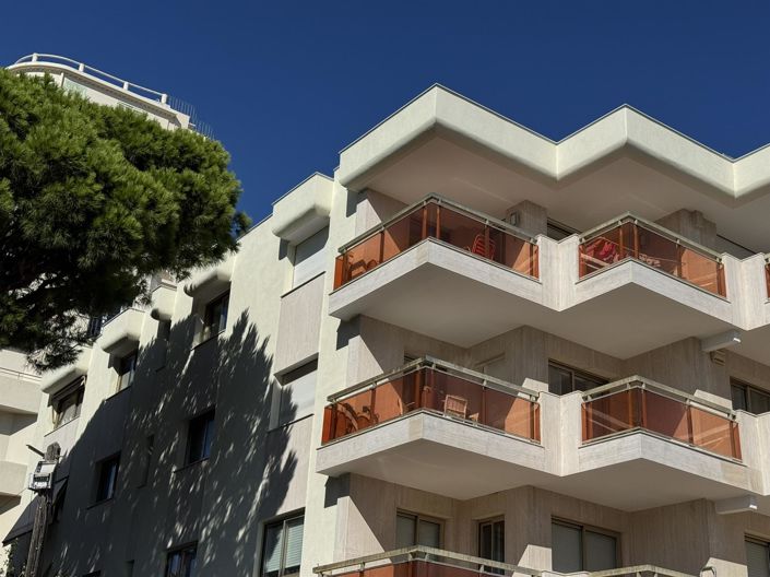 Image No.1-1 Bed Apartment for sale