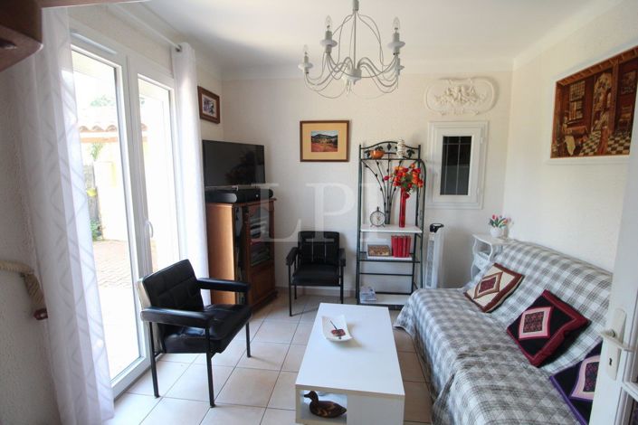 Image No.5-3 Bed House for sale