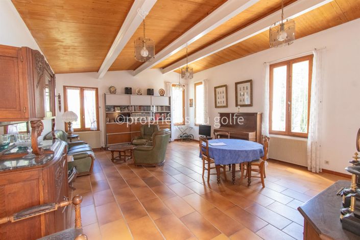 Image No.7-4 Bed House for sale