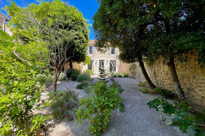 Image No.1-4 Bed House for sale