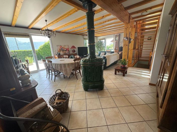 Image No.6-4 Bed House for sale