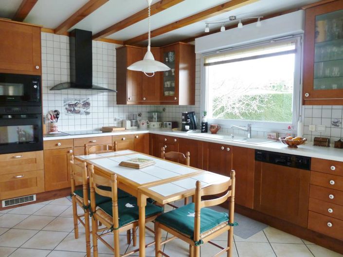 Image No.6-4 Bed House for sale