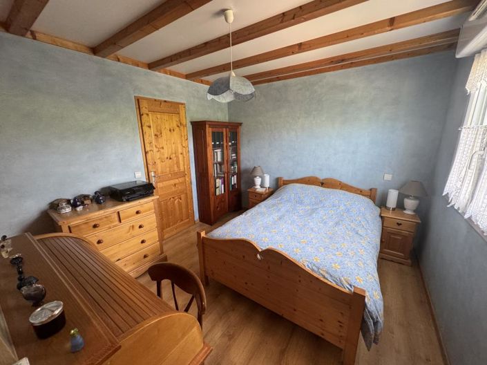 Image No.9-4 Bed House for sale