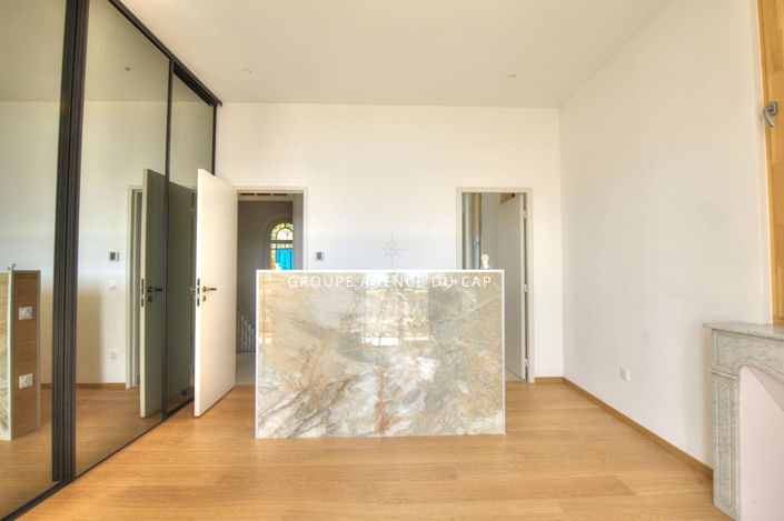 Image No.10-Maison de 4 chambres à vendre à Saint-Raphael