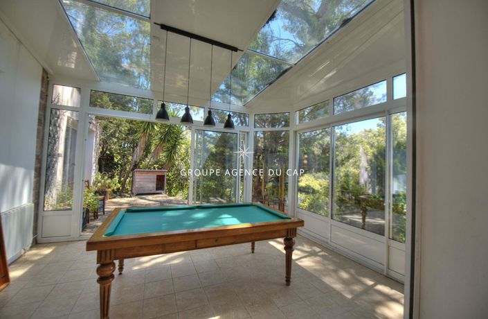 Image No.10-5 Bed House for sale