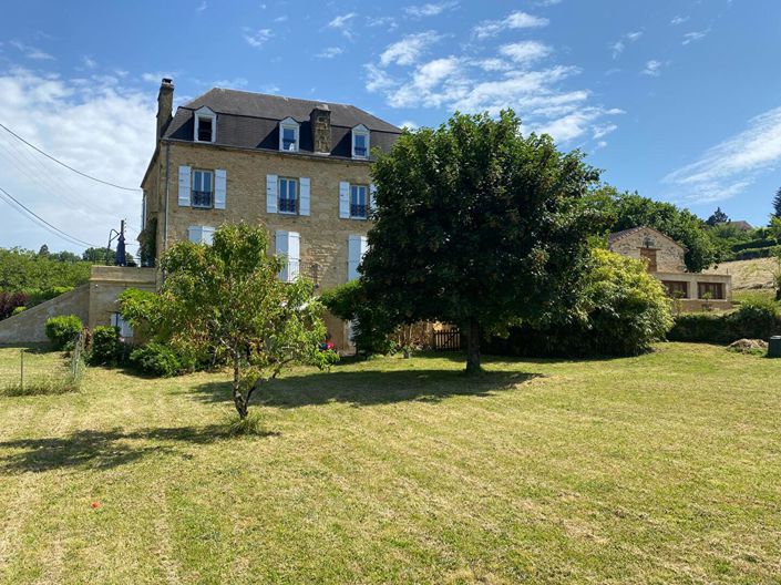 Image No.1-6 Bed House for sale
