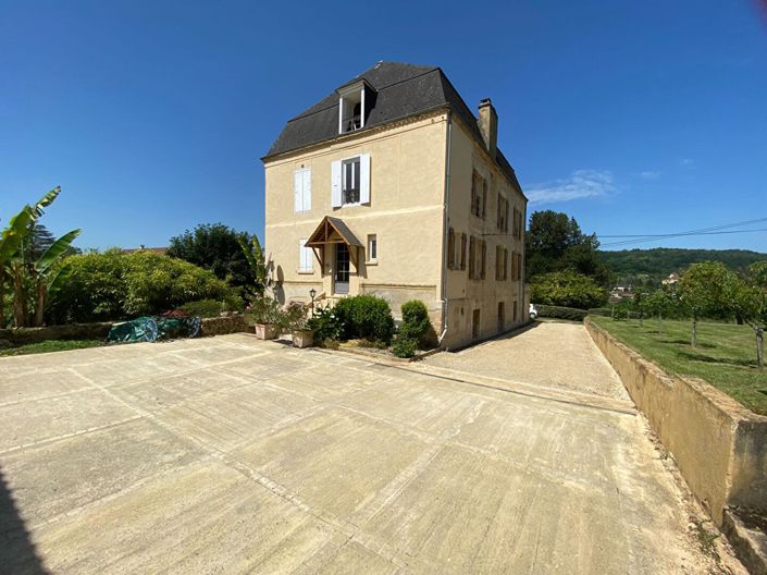 Image No.16-6 Bed House for sale