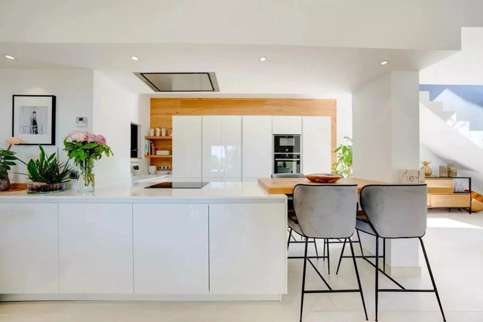 Image No.3-4 Bed House for sale