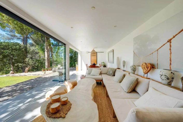 Image No.9-4 Bed House for sale