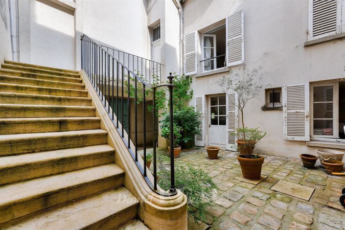 Image No.3-6 Bed House for sale