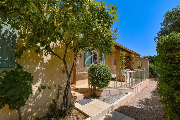 Image No.1-3 Bed House for sale