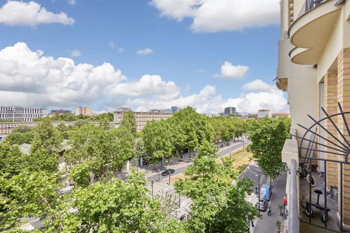 Image No.17-3 Bed Apartment for sale