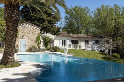 Maison de 6 chambres à vendre à Valbonne