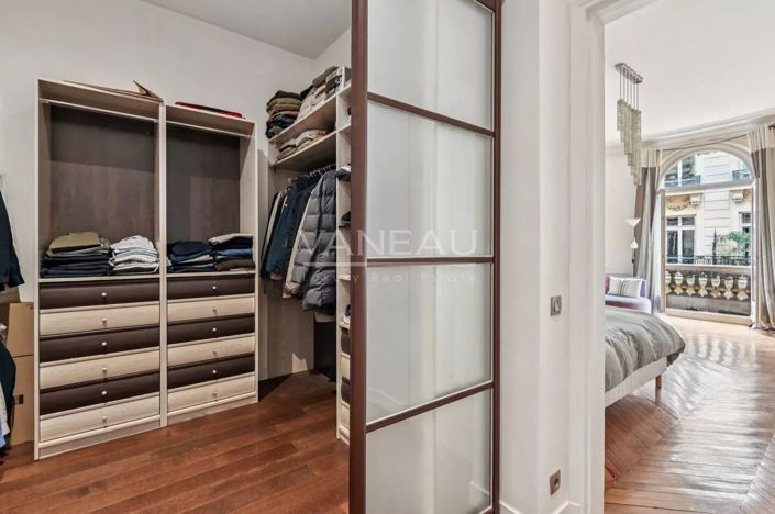 Image No.10-5 Bed Apartment for sale