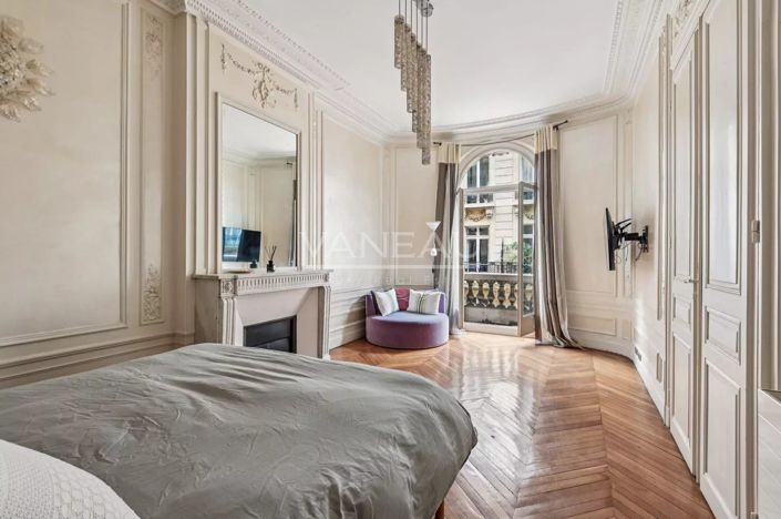 Image No.8-5 Bed Apartment for sale