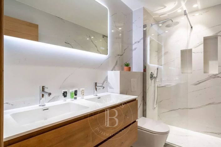 Image No.9-3 Bed Apartment for sale