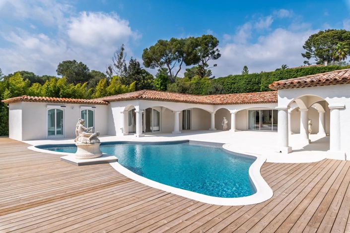 Image No.1-5 Bed House for sale