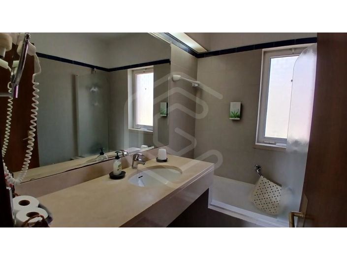 Image No.14-2 Bed House for sale