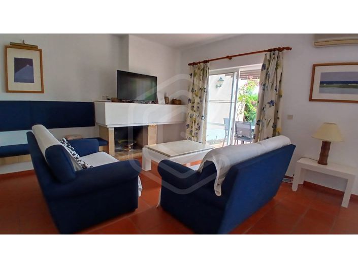 Image No.4-2 Bed House for sale