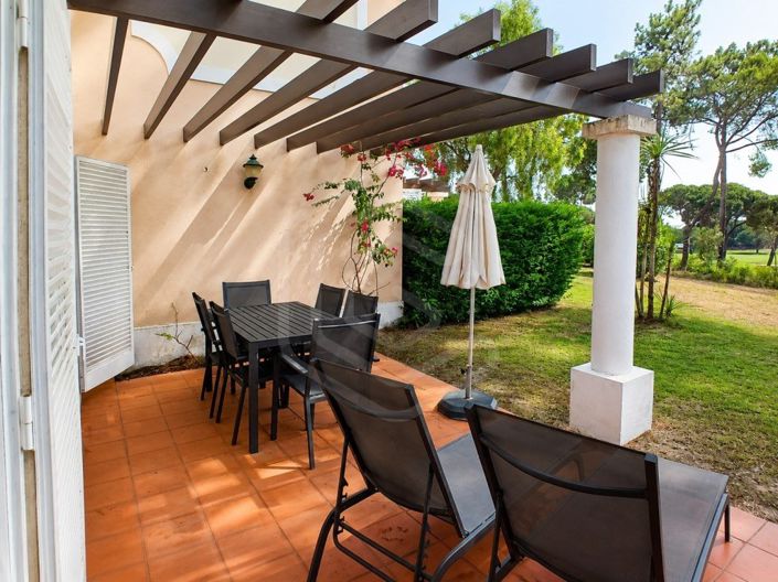 Image No.5-2 Bed House for sale