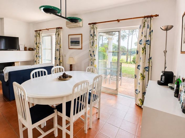 Image No.6-2 Bed House for sale