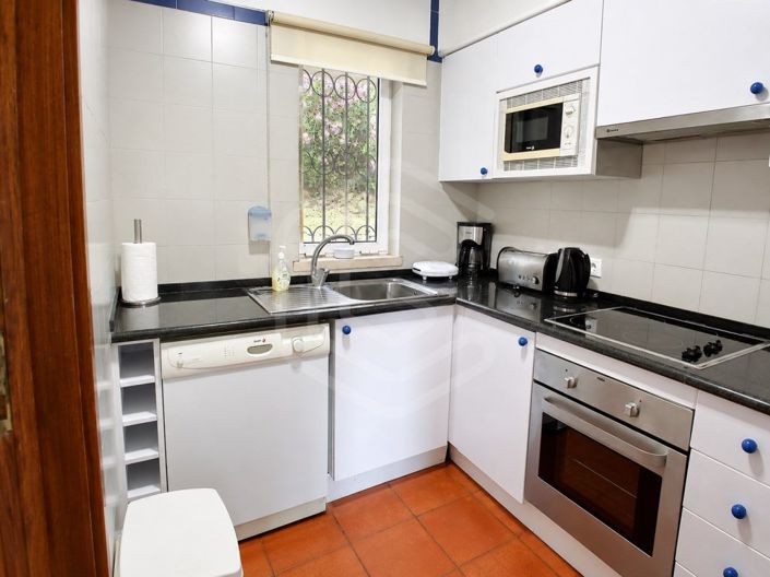 Image No.7-2 Bed House for sale