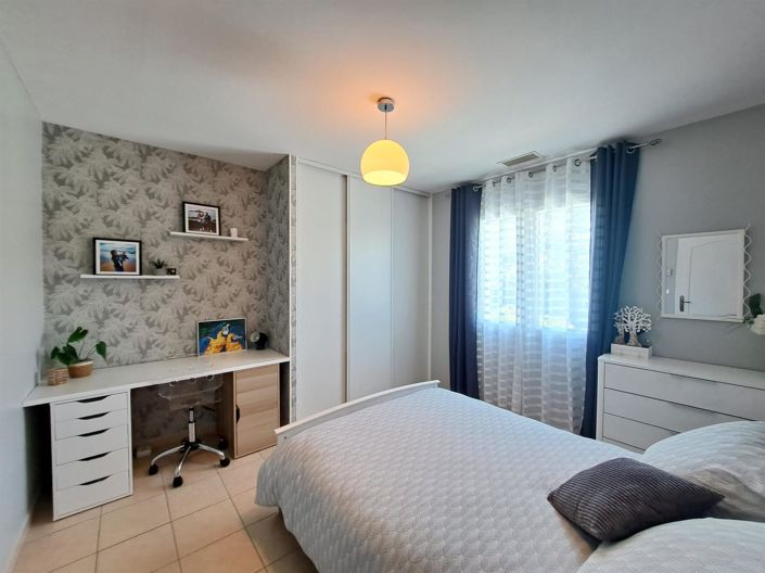 Image No.16-3 Bed House for sale