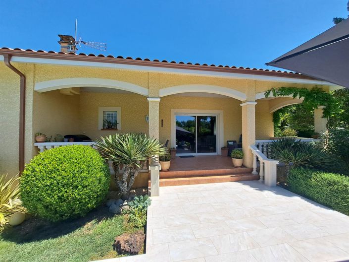 Image No.21-3 Bed House for sale