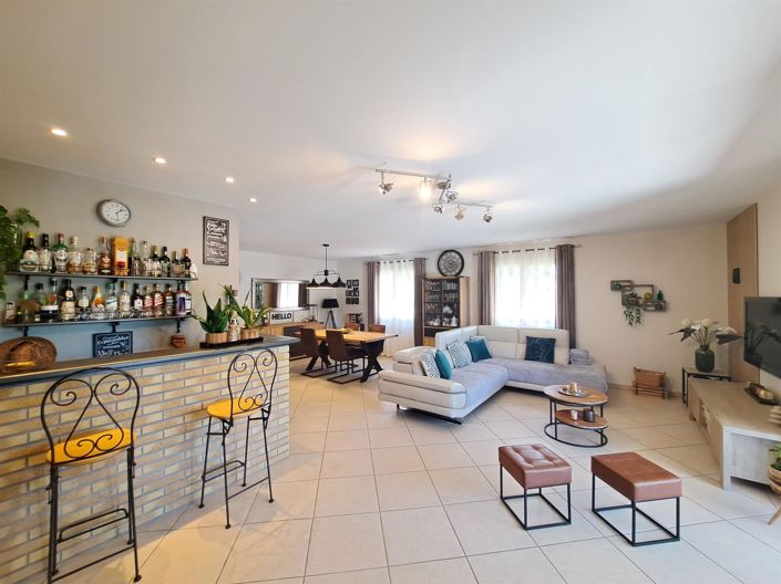 Image No.7-3 Bed House for sale